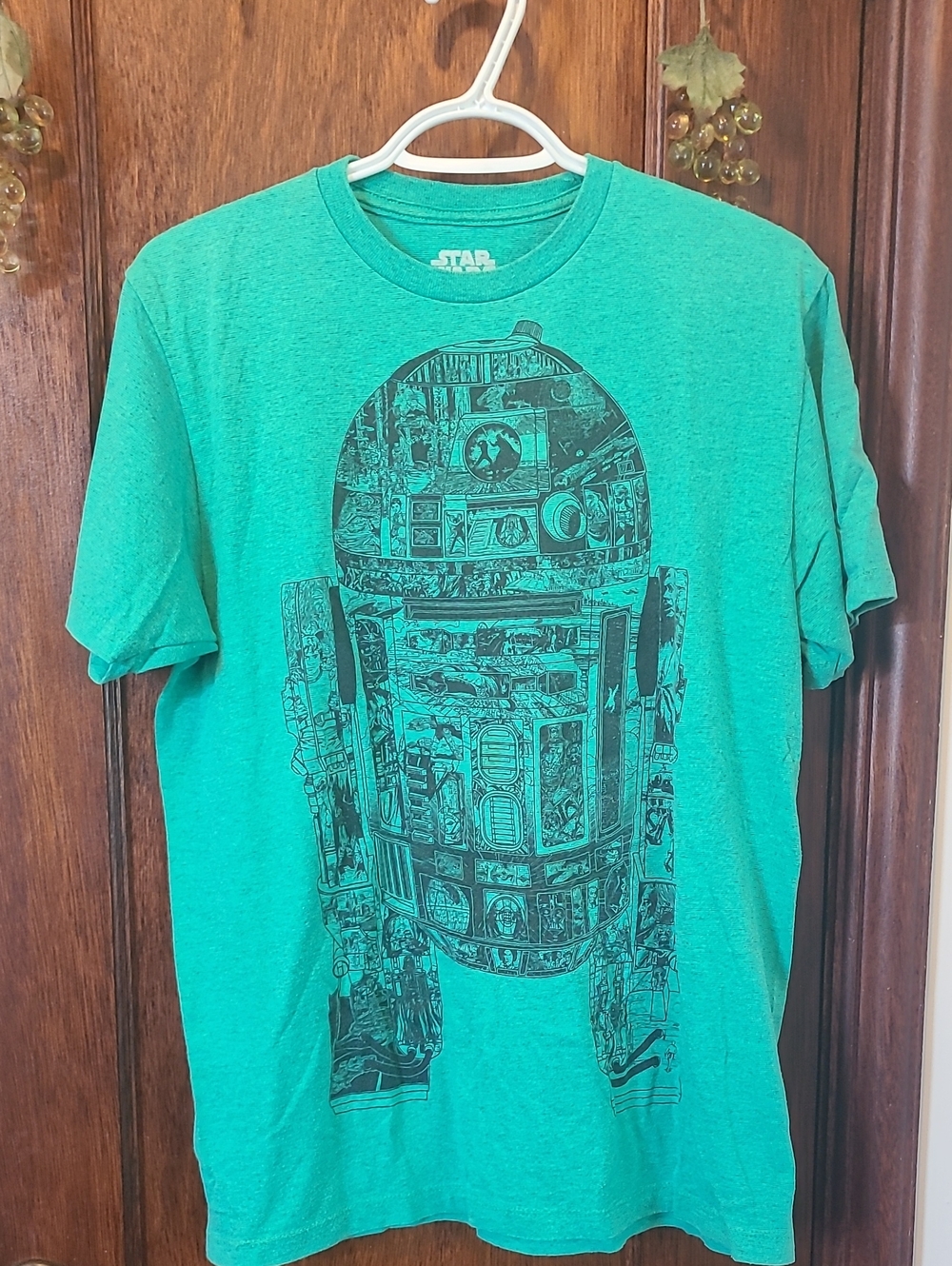 Star Wars Fifth Sun Green R2D2 Graphic Tee Size Medium - Picture 5 of 8